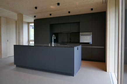 RUF DESIGN AG - Mit Liebe zu Design und zum Detail planen und fertigen wir Küchen individuell und einzigartig.